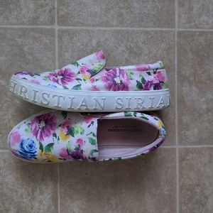 Flower print slip-ons